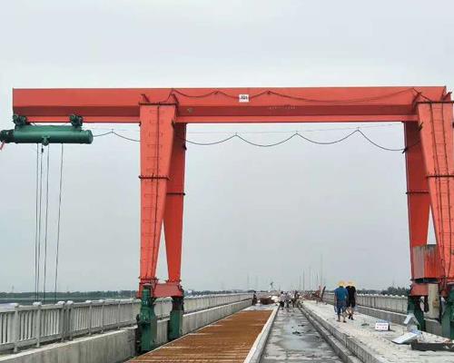 青島液壓橋式起重機防風裝置